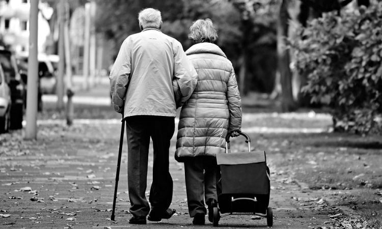 Gyorsabban &ouml;regszik a f&eacute;rfiak agya?