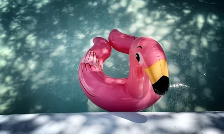 Felfújható flamingó és egyéb nyári párkapcsolati impulzusok