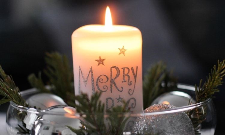 Mi&eacute;rt hat r&aacute;nk annyira a kar&aacute;csonyi illat?