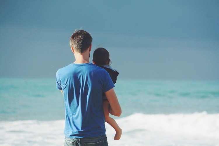 Szétköltözés: apák könnyebb helyzetben?