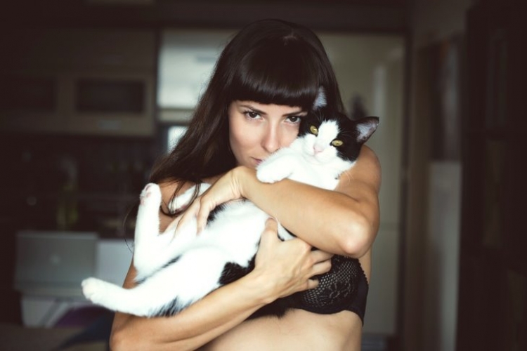 12 ok, amiért a macskás lányokból lesznek a legcsodásabb barátnők